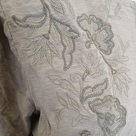 Weekends by Chicos olive green embroidered hoodie full zip 3/4 sleeve floral 8 - Picture 7 of 11